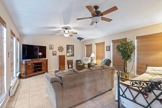 12210 Dogwood Drive, Garfield, AR 72732