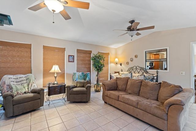 12210 Dogwood Drive, Garfield, AR 72732