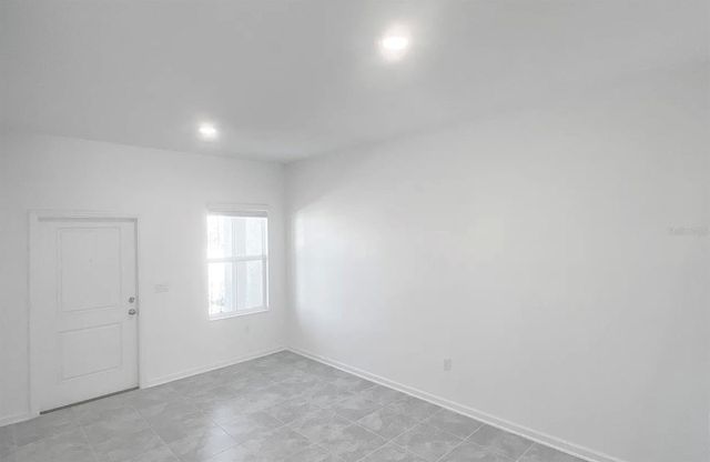 2562 SKYLINE LOOP, Kissimmee, FL 34758