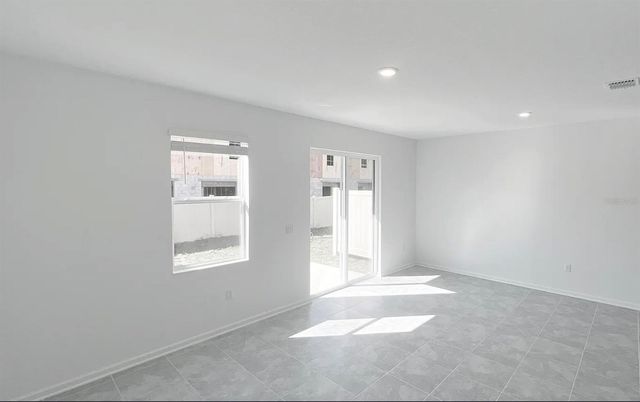 2562 SKYLINE LOOP, Kissimmee, FL 34758