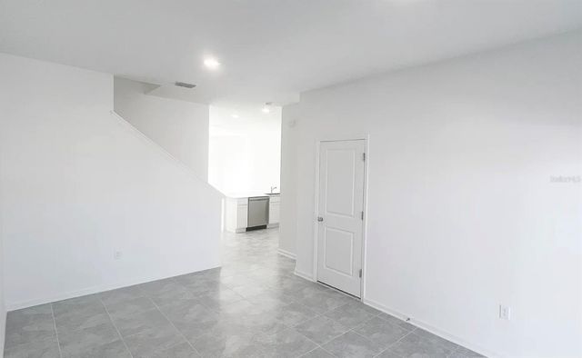 2562 SKYLINE LOOP, Kissimmee, FL 34758