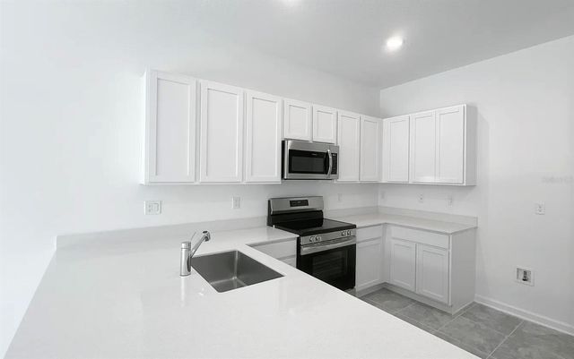 2562 SKYLINE LOOP, Kissimmee, FL 34758