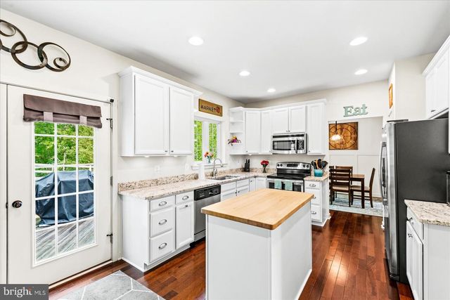 6731 GINSENG LN, King George, VA 22485