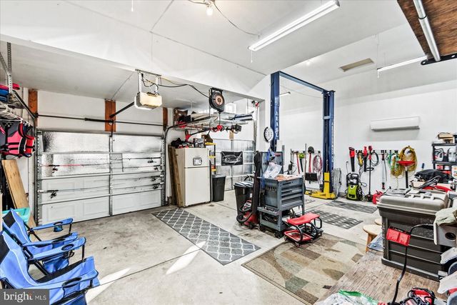 6731 GINSENG LN, King George, VA 22485