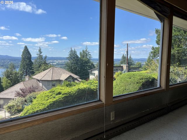 3137 Nw 3RD Ave, Camas, WA 98607