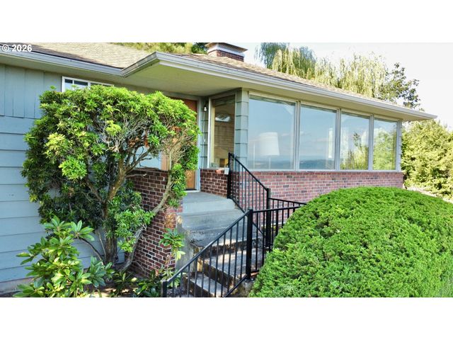 3137 Nw 3RD Ave, Camas, WA 98607