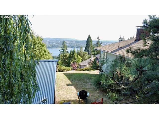 3137 Nw 3RD Ave, Camas, WA 98607