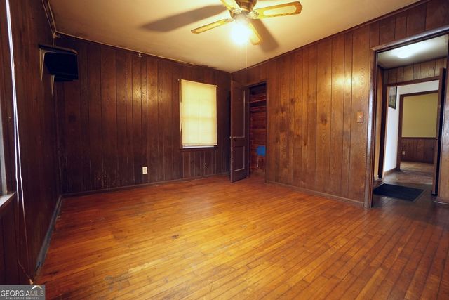 197 W Dixie Avenue SE, Marietta, GA 30008