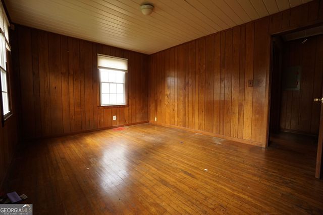 197 W Dixie Avenue SE, Marietta, GA 30008