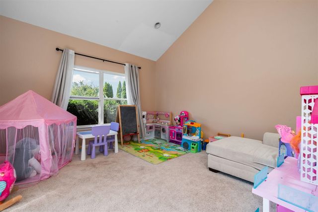 7366 Maplelawn Drive, Ypsilanti, MI 48197
