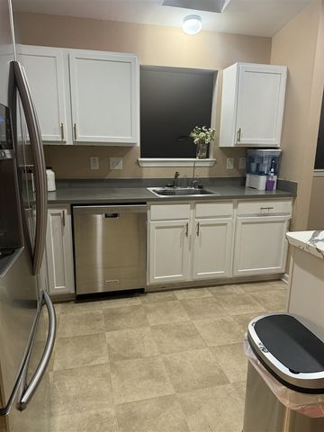 7366 Maplelawn Drive, Ypsilanti, MI 48197