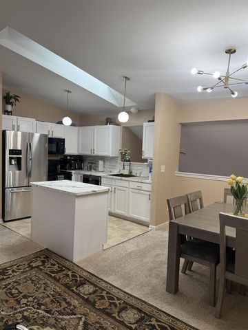 7366 Maplelawn Drive, Ypsilanti, MI 48197