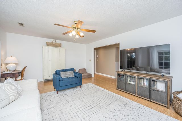 8167 Sherbrooke Lane, North Charleston, SC 29418