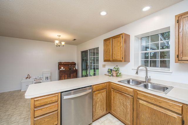 8167 Sherbrooke Lane, North Charleston, SC 29418