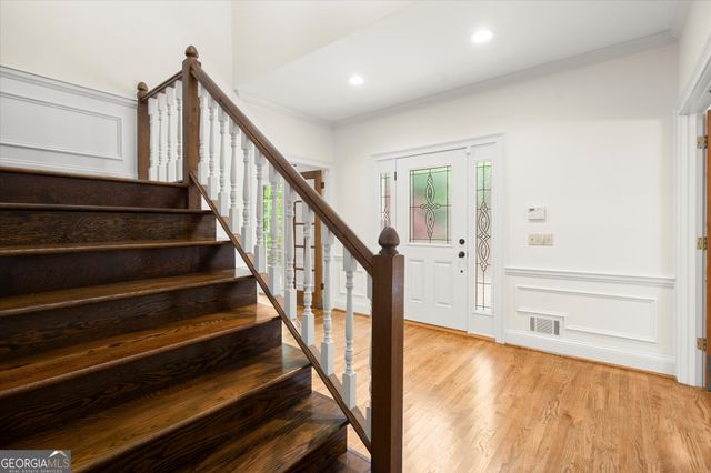 9335 Huntcliff Trace, Atlanta, GA 30350