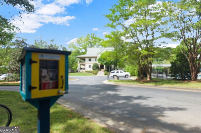 9335 Huntcliff Trace, Atlanta, GA 30350