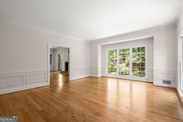 9335 Huntcliff Trace, Atlanta, GA 30350