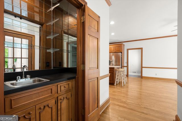 9335 Huntcliff Trace, Atlanta, GA 30350