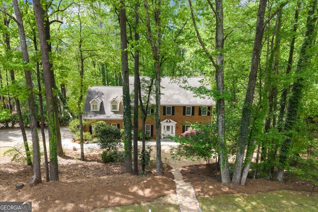 9335 Huntcliff Trace, Atlanta, GA 30350