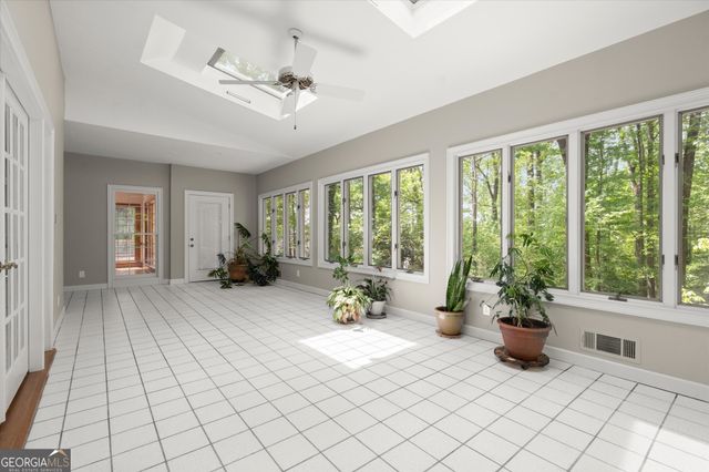 9335 Huntcliff Trace, Atlanta, GA 30350