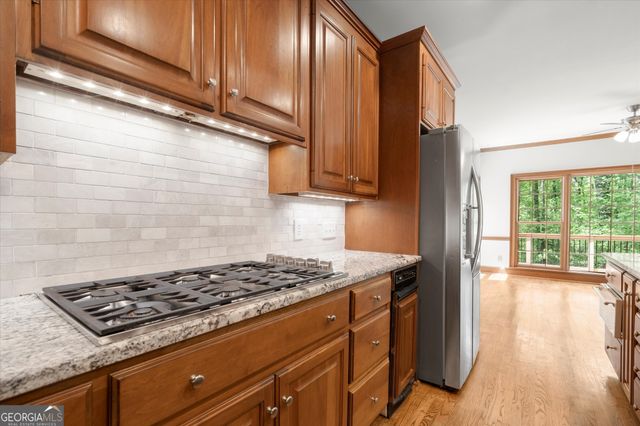 9335 Huntcliff Trace, Atlanta, GA 30350
