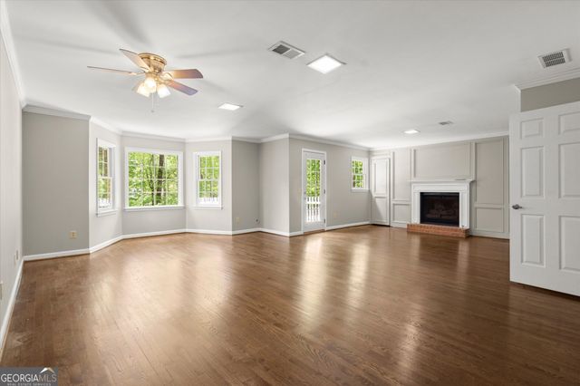 9335 Huntcliff Trace, Atlanta, GA 30350
