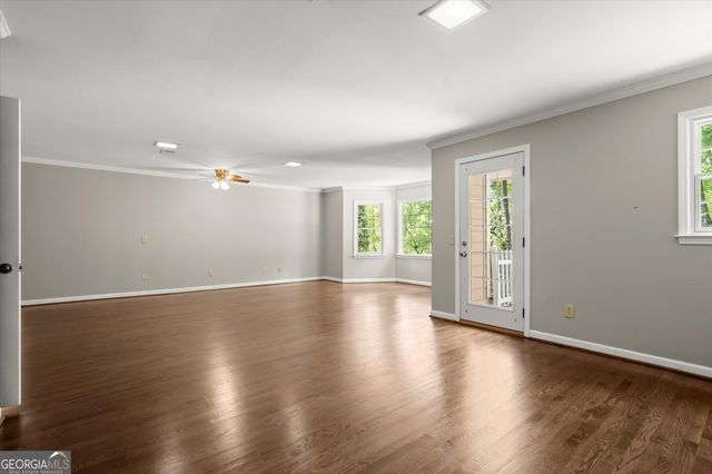 9335 Huntcliff Trace, Atlanta, GA 30350