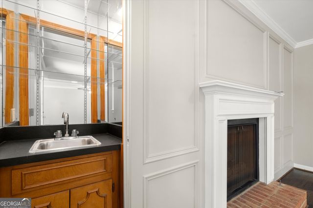 9335 Huntcliff Trace, Atlanta, GA 30350