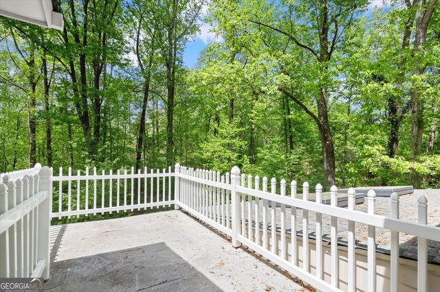 9335 Huntcliff Trace, Atlanta, GA 30350