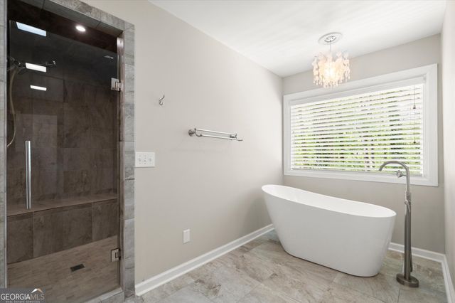 9335 Huntcliff Trace, Atlanta, GA 30350