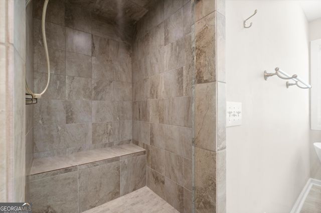 9335 Huntcliff Trace, Atlanta, GA 30350