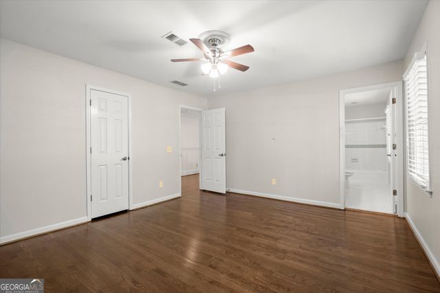9335 Huntcliff Trace, Atlanta, GA 30350