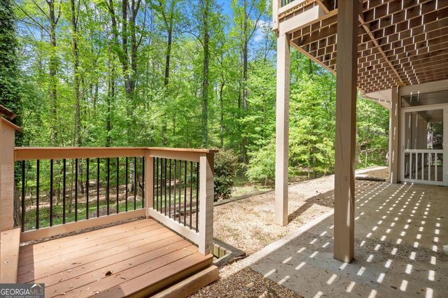 9335 Huntcliff Trace, Atlanta, GA 30350