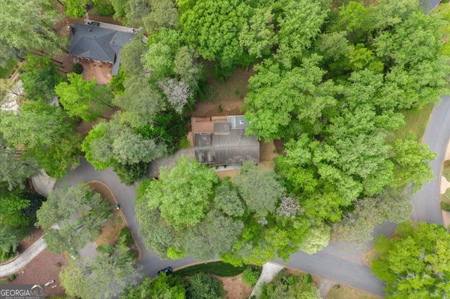 9335 Huntcliff Trace, Atlanta, GA 30350