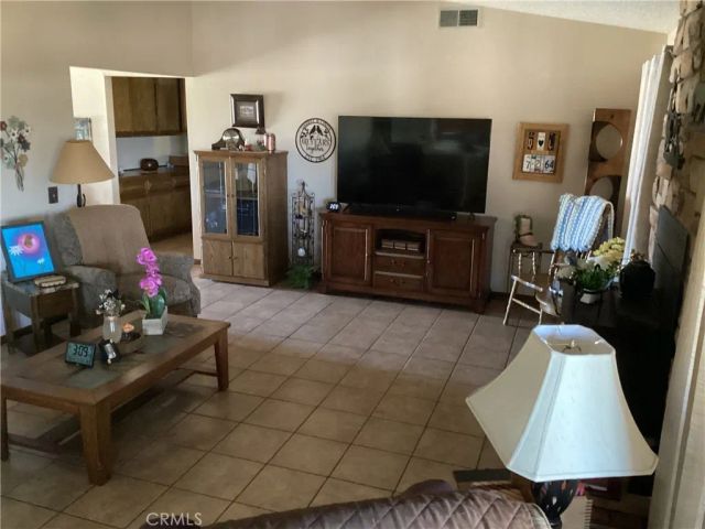 18616 Plumas Street, Hesperia, CA 92345