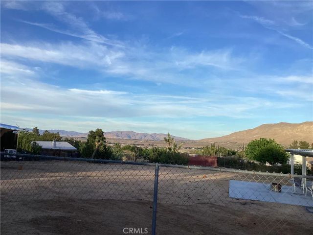 18616 Plumas Street, Hesperia, CA 92345