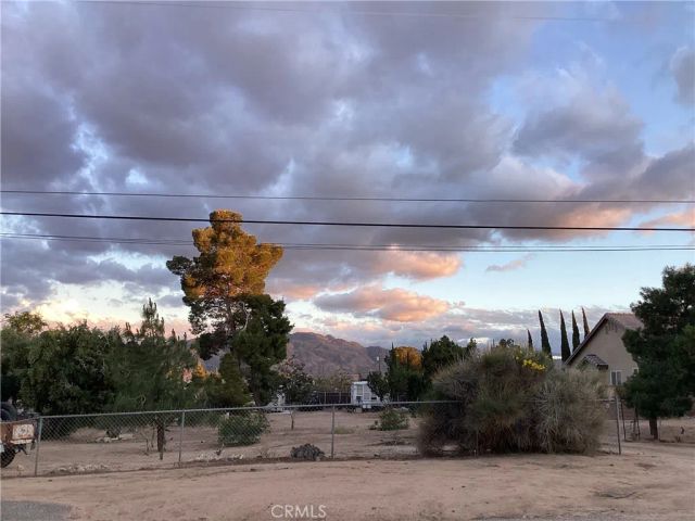 18616 Plumas Street, Hesperia, CA 92345