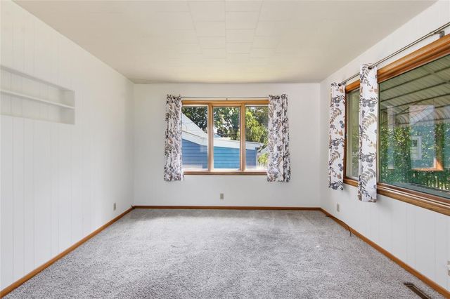 1613 Main Street, Eau Claire, WI 54701