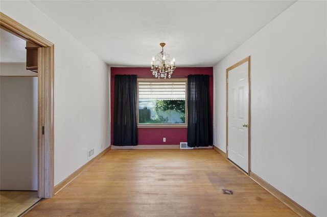 1613 Main Street, Eau Claire, WI 54701