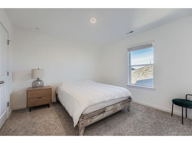 195 Yellowtail St, Bennett, CO 80102