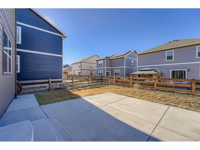 195 Yellowtail St, Bennett, CO 80102