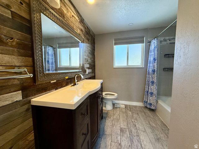 6784 S 1530 E, Cottonwood Heights, UT 84121