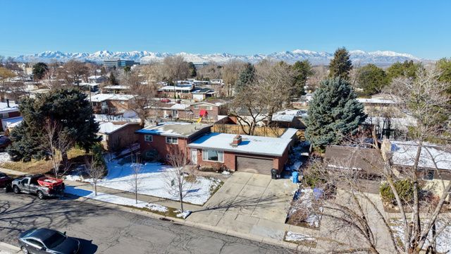 6784 S 1530 E, Cottonwood Heights, UT 84121