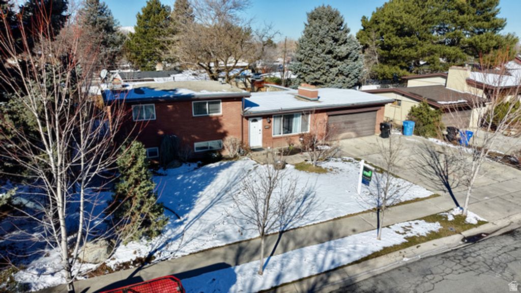 6784 S 1530 E, Cottonwood Heights, UT 84121