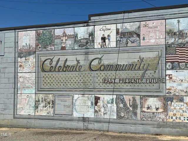 169 Pecan Valley Way, Four Oaks, NC 27524