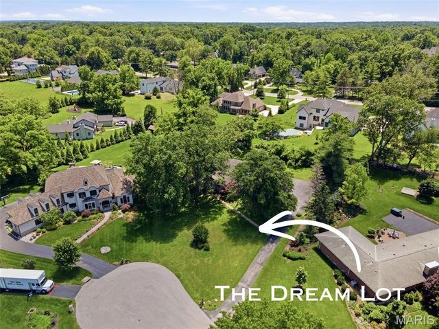 13 Terrace Gardens, Frontenac, MO 63131
