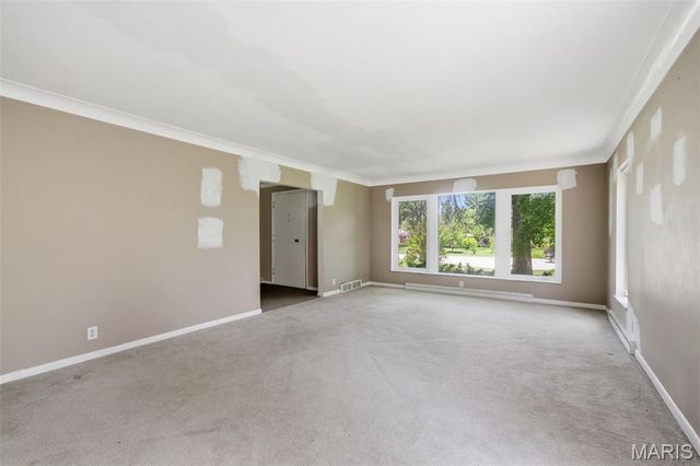 13 Terrace Gardens, Frontenac, MO 63131