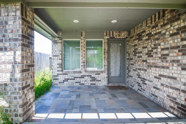 9316 Colonial Bent Court, Conroe, TX 77385