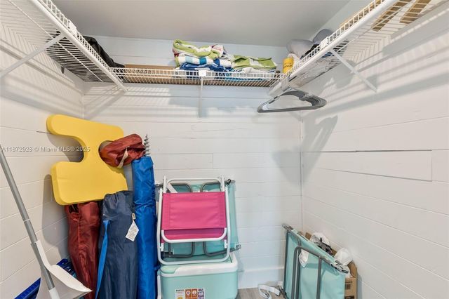 1275 Marseille Dr 35, Miami Beach, FL 33141