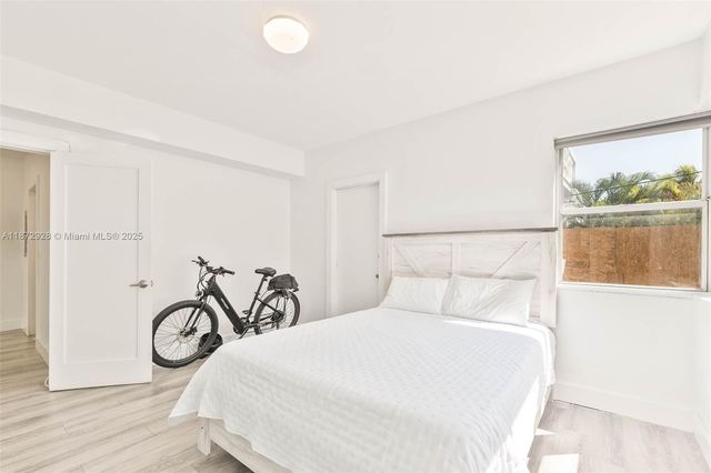 1275 Marseille Dr 35, Miami Beach, FL 33141